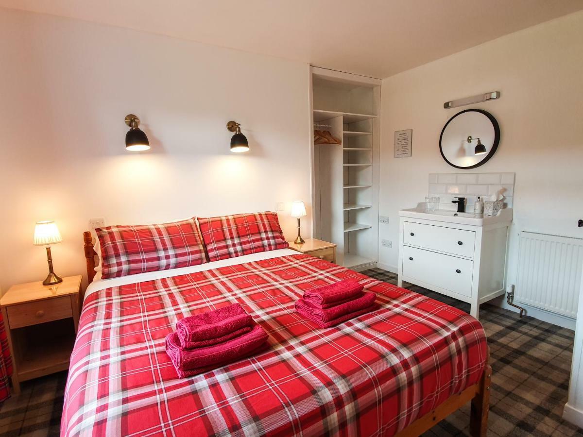 Old Pier House Hotel Fort Augustus Esterno foto