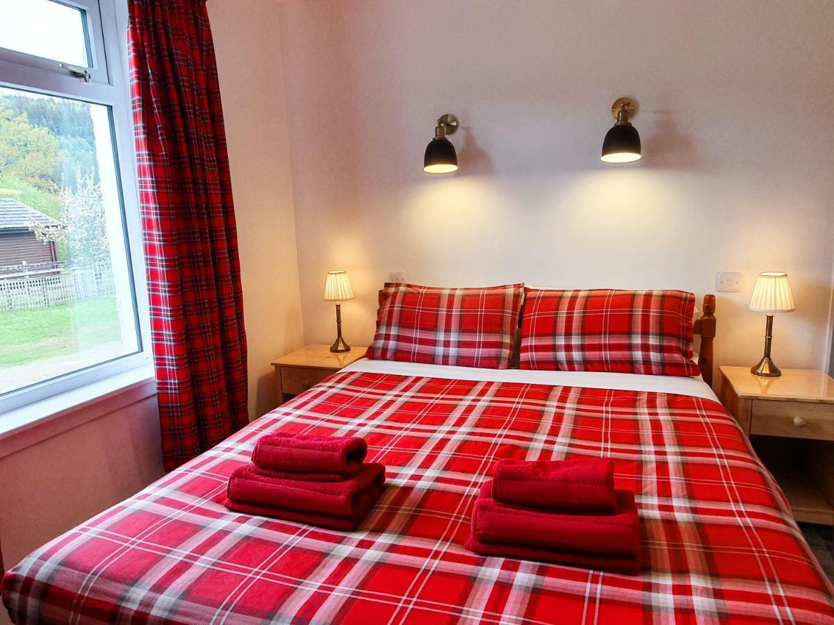 Old Pier House Hotel Fort Augustus Esterno foto